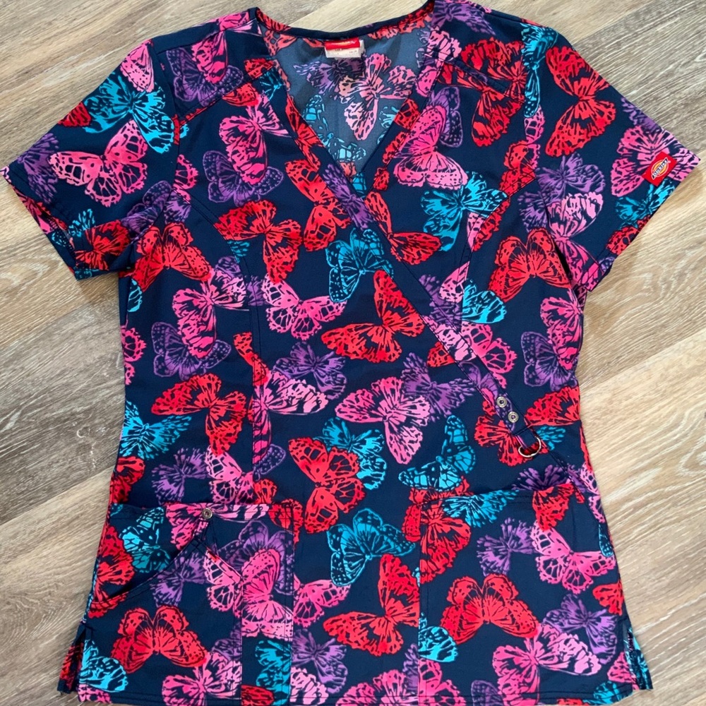 Dickies Scrub top size XS